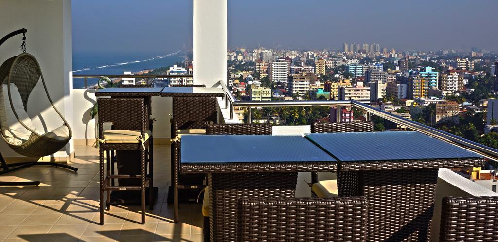 Apartamento The Penthouse Above Sea Dehiwala-Mount Lavinia Exterior foto