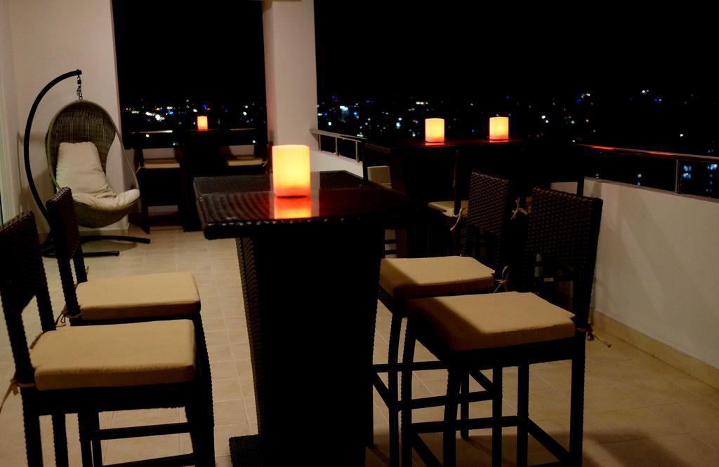 Apartamento The Penthouse Above Sea Dehiwala-Mount Lavinia Exterior foto