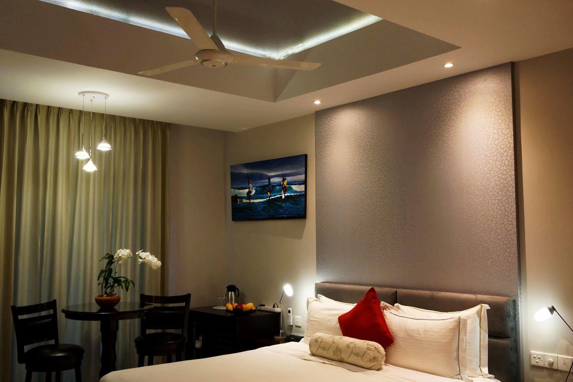 Apartamento The Penthouse Above Sea Dehiwala-Mount Lavinia Exterior foto